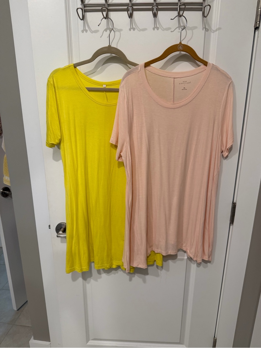 Women's Lightweight Scoop Neck Tee Duo /Pink & Yellow
